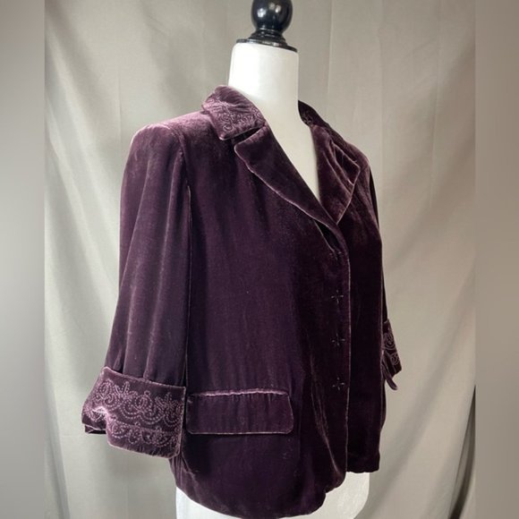 Super Soft Velvet Victorian Rayon Silk Embroidered Collar and Cuffs - Tahari -4 - Picture 2 of 10